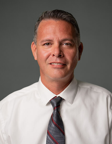 Financial Services Expert